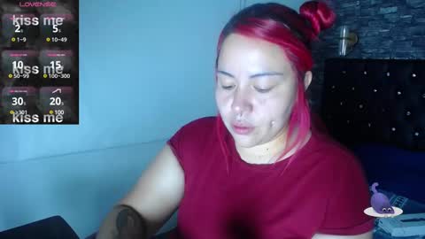 Snapshot of bruja_scarlata chatting on February 22, 2025, 11:35 am Bruja SCarlata online show from February 22, 2025, 11:35 am