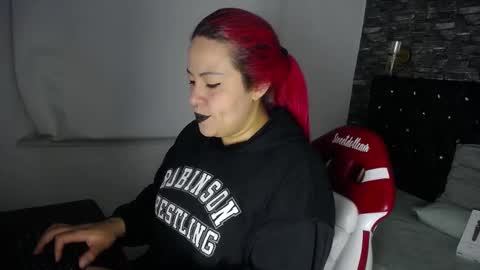 Snapshot of bruja_scarlata chatting on March 5, 2025, 11:17 am Bruja SCarlata online show from March 5, 2025, 11:17 am