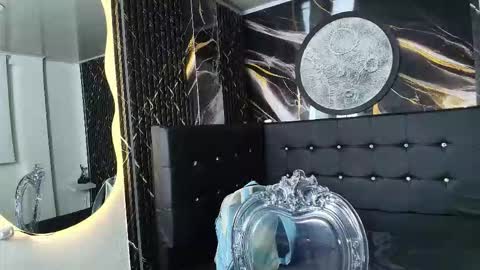 Snapshot of bruja_scarlata chatting on September 23, 2025, 10:07 am Bruja SCarlata online show from September 23, 2025, 10:07 am