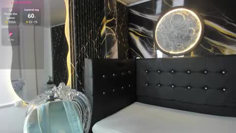 Snapshot of bruja_scarlata chatting on October 11, 2025, 10:14 am Bruja SCarlata online show from October 11, 2025, 10:14 am