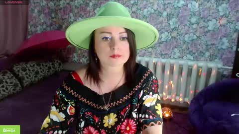 Julia online show from May 24, 2026, 8:03 pm