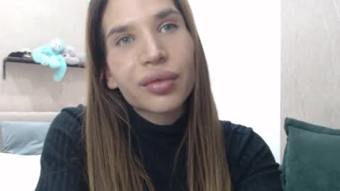 Snapshot of brunettesurprise chatting on January 7, 2026, 5:59 pm Luna online show from January 7, 2026, 5:59 pm