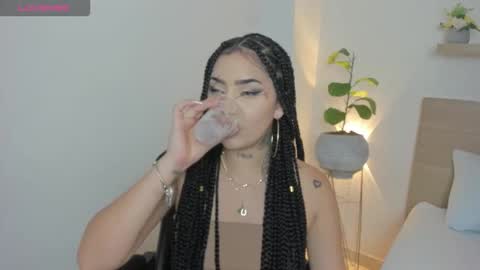 Snapshot of brunna_smith chatting on December 18, 2025, 2:06 am B R U N A online show from December 18, 2025, 2:06 am