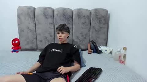Snapshot of bruno_cruz chatting on May 21, 2026, 2:18 am Bruno Cruz online show from May 21, 2026, 2:18 am