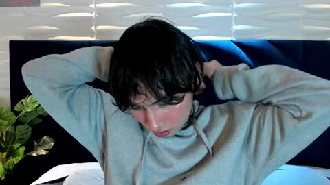 Snapshot of brunodeluca_ chatting on May 18, 2026, 8:14 pm Bruno online show from May 18, 2026, 8:14 pm