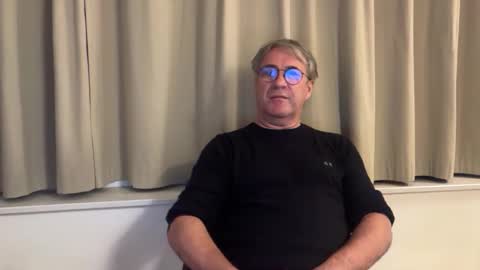 Snapshot of brunowilliy chatting on September 10, 2025, 10:21 pm BrnWilly online show from September 10, 2025, 10:21 pm