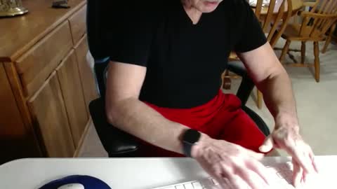 Snapshot of brussells chatting on January 2, 2025, 4:46 pm Brussells online show from January 2, 2025, 4:46 pm