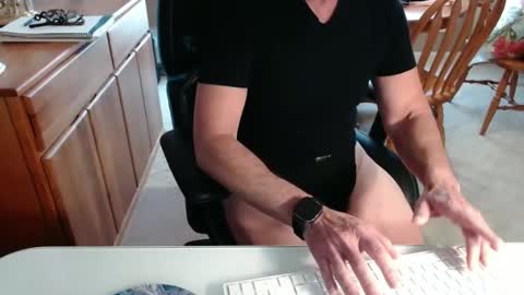 Snapshot of brussells chatting on February 27, 2025, 7:04 pm Brussells online show from February 27, 2025, 7:04 pm