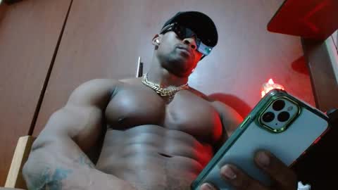 Snapshot of bryan_colen chatting on March 8, 2025, 1:50 am Enjoy the best muscle straws online show from March 8, 2025, 1:50 am
