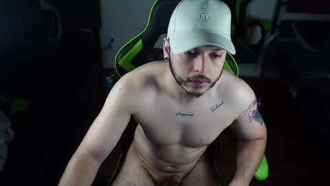 Snapshot of bryanncan01 chatting on December 15, 2024, 7:10 pm Bryannsex online show from December 15, 2024, 7:10 pm