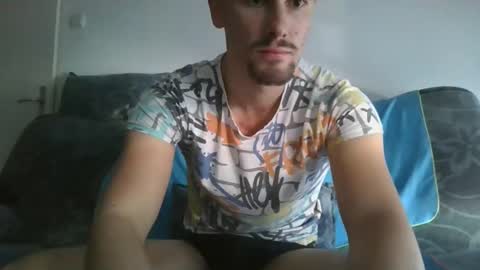 Bu and Ci online show from November 5, 2025, 11:32 am