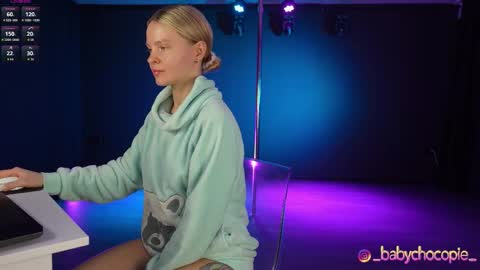 Snapshot of bubble__gum_ chatting on February 9, 2026, 10:25 pm Bubble gum online show from February 9, 2026, 10:25 pm