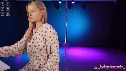 Snapshot of bubble__gum_ chatting on February 18, 2026, 5:20 pm Bubble gum online show from February 18, 2026, 5:20 pm