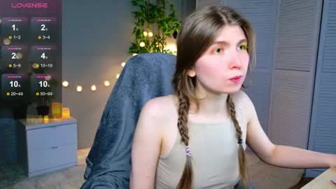 bubble_kiss online show from April 7, 2026, 3:56 pm