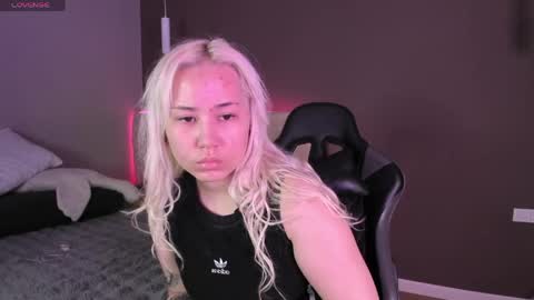Snapshot of bubblebunny_ chatting on June 3, 2026, 12:52 pm bubblebunny_ online show from June 3, 2026, 12:52 pm