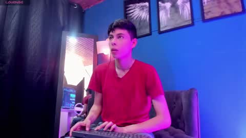 Snapshot of bublee01 chatting on September 15, 2025, 2:00 am Bublee01 online show from September 15, 2025, 2:00 am