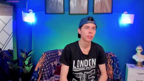 Snapshot of bublee01 chatting on September 27, 2025, 3:22 am Bublee01 online show from September 27, 2025, 3:22 am