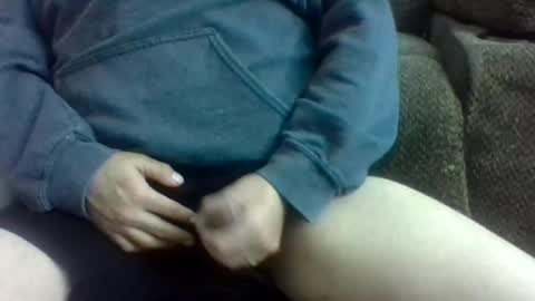 buckoykang online show from October 31, 2025, 7:42 am