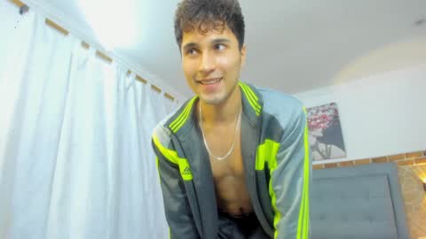 Snapshot of buddy_whitte chatting on February 7, 2025, 2:26 pm Buddy Whitte online show from February 7, 2025, 2:26 pm