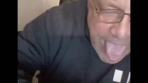 buddyluvzumore online show from December 29, 2024, 3:22 am