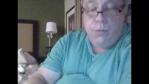 buddyluvzumore online show from February 3, 2025, 12:47 am