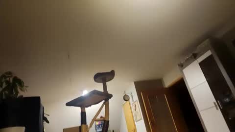 Snapshot of bueckstueckxxxx chatting on November 17, 2025, 4:13 pm Bueckstueckxxxx online show from November 17, 2025, 4:13 pm