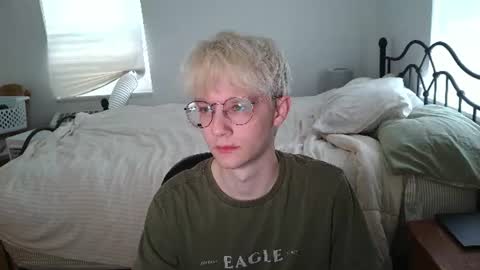 Snapshot of bugboy08 chatting on June 28, 2026, 10:05 pm bugboy08 online show from June 28, 2026, 10:05 pm