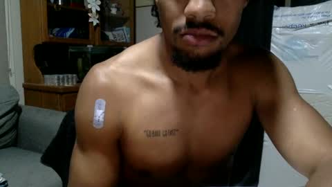 Snapshot of bulaboy27 chatting on January 2, 2025, 2:35 pm meaty man online show from January 2, 2025, 2:35 pm