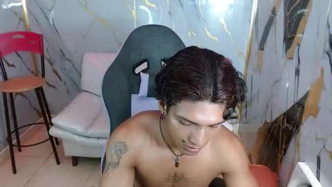 Snapshot of bull_cam chatting on February 2, 2026, 2:38 pm bull_cam online show from February 2, 2026, 2:38 pm