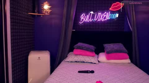 Bunny and The Rock online show from November 25, 2025, 11:54 am