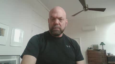 Snapshot of bulldog302w chatting on February 19, 2025, 6:21 pm bulldog302w online show from February 19, 2025, 6:21 pm