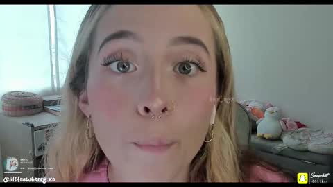 Snapshot of bun_nyx chatting on February 2, 2026, 8:51 pm online show from February 2, 2026, 8:51 pm