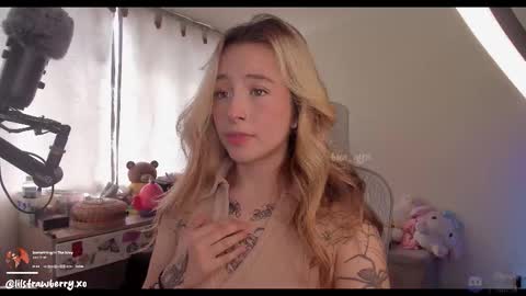 Snapshot of bun_nyx chatting on February 20, 2026, 7:25 pm online show from February 20, 2026, 7:25 pm