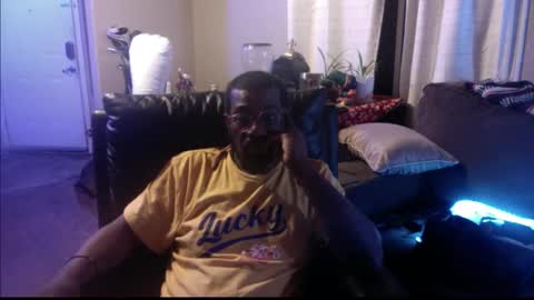 Snapshot of bungalowentertainment chatting on December 3, 2025, 3:03 am Bungalow Entertainment online show from December 3, 2025, 3:03 am