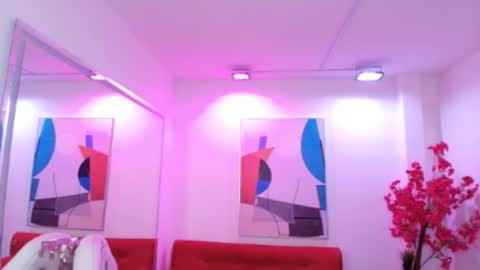 Snapshot of bunnie_star chatting on December 17, 2025, 1:06 pm Bunnie online show from December 17, 2025, 1:06 pm