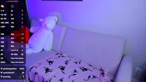 Snapshot of bunny__of_love chatting on February 4, 2025, 7:55 pm Sasha online show from February 4, 2025, 7:55 pm