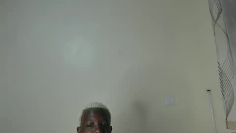 Bunny Bliss online show from October 21, 2025, 1:56 pm