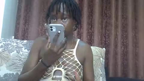 Bunny online show from April 3, 2026, 9:29 am