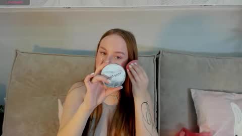 Snapshot of bunny_luvv chatting on September 25, 2025, 8:29 am Bunny online show from September 25, 2025, 8:29 am