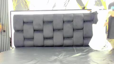 bunny online show from November 8, 2025, 12:16 pm