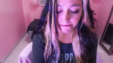 Snapshot of bunny_poison chatting on October 28, 2025, 1:58 pm ... . . ... online show from October 28, 2025, 1:58 pm