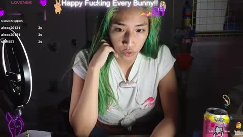 Snapshot of bunnycheekz chatting on January 31, 2025, 11:45 pm Tokki bunny online show from January 31, 2025, 11:45 pm