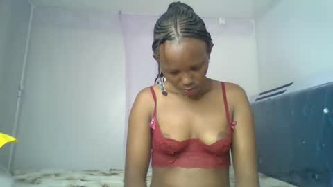 bunnydiva_ online show from May 9, 2026, 12:38 am
