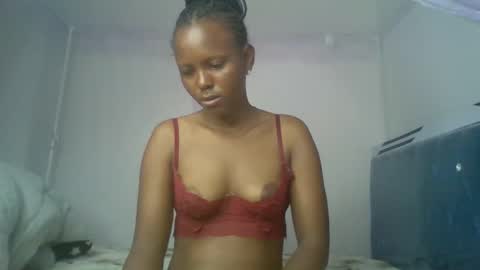 bunnydiva_ online show from May 19, 2026, 12:27 am