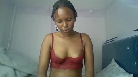 bunnydiva_ online show from May 27, 2026, 2:41 am