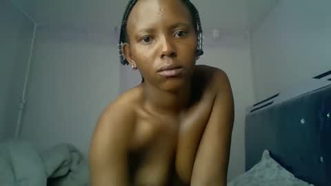 bunnydiva_ online show from May 28, 2026, 2:31 am