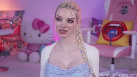 Snapshot of bunnydollstella chatting on October 26, 2025, 10:36 pm Stella online show from October 26, 2025, 10:36 pm