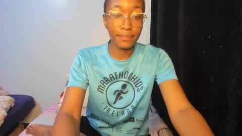 Snapshot of bunnygurl_ chatting on November 24, 2025, 11:54 am bunnygurl online show from November 24, 2025, 11:54 am