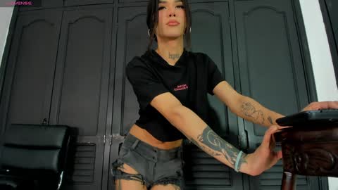 Angela Santini online show from December 9, 2024, 6:01 am