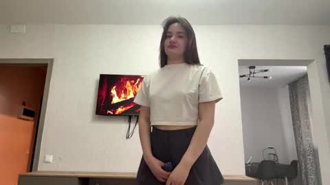 Snapshot of bunnylumee chatting on May 29, 2026, 7:28 am Luna online show from May 29, 2026, 7:28 am